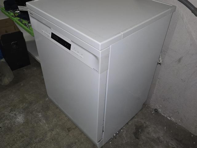 LAVAVAJILLAS MIDEA EN PERFECTO ESTADO