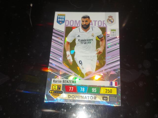 se vende cromo de fútbol