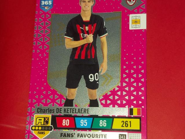 se vende cromo de fútbol