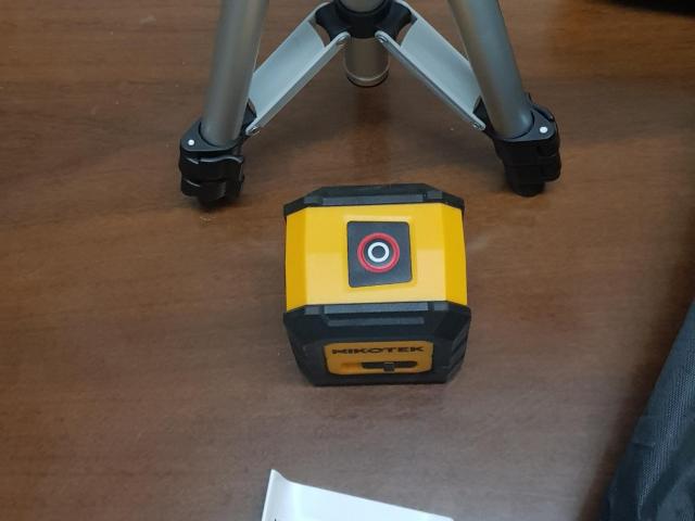 Nivel laser