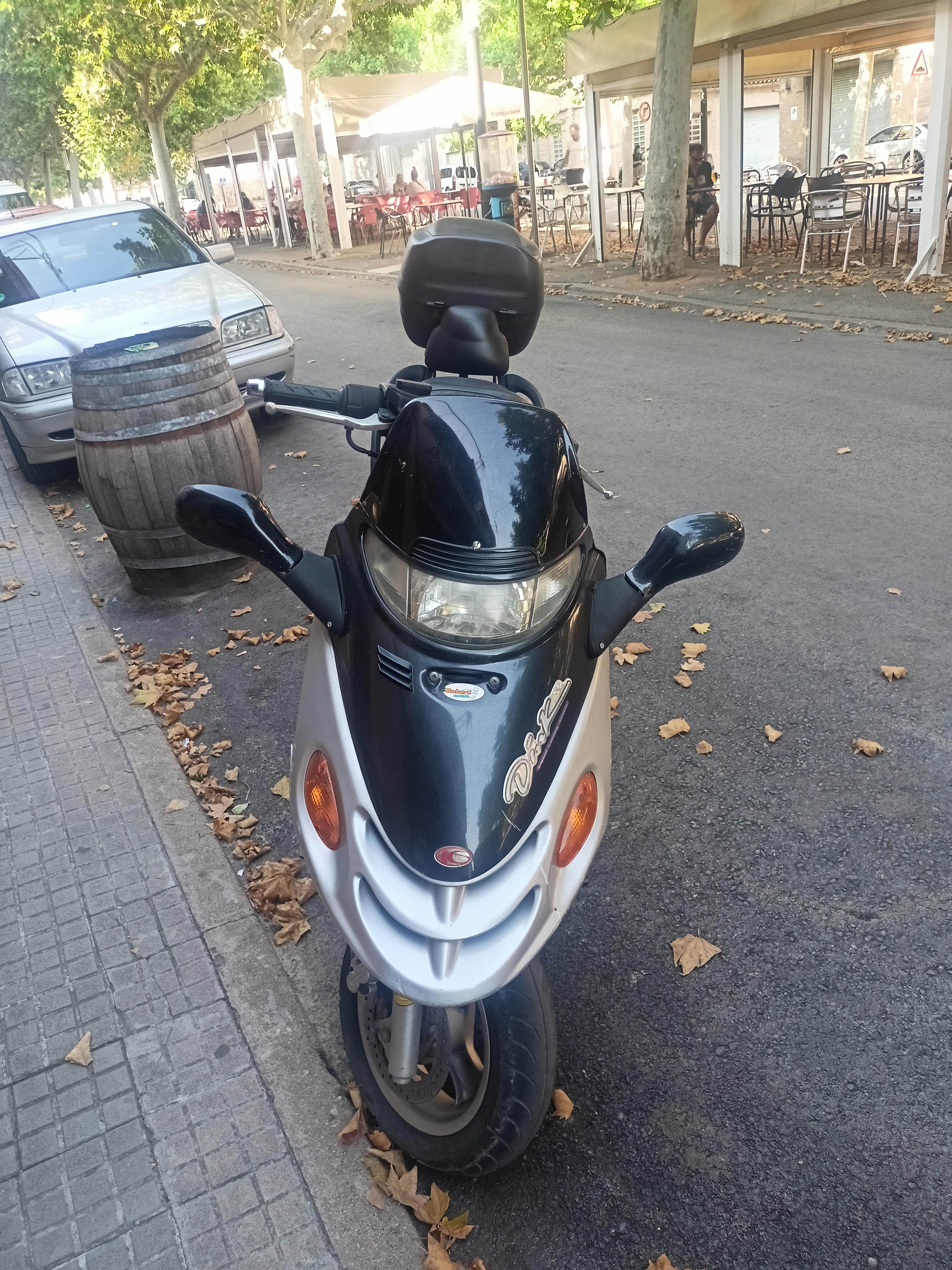 Ciclomotor Dink