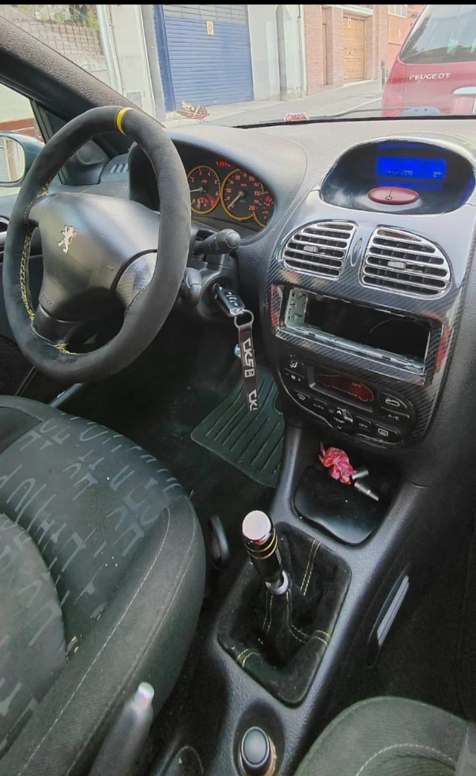 Peugeot 206