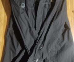 Camisa negra