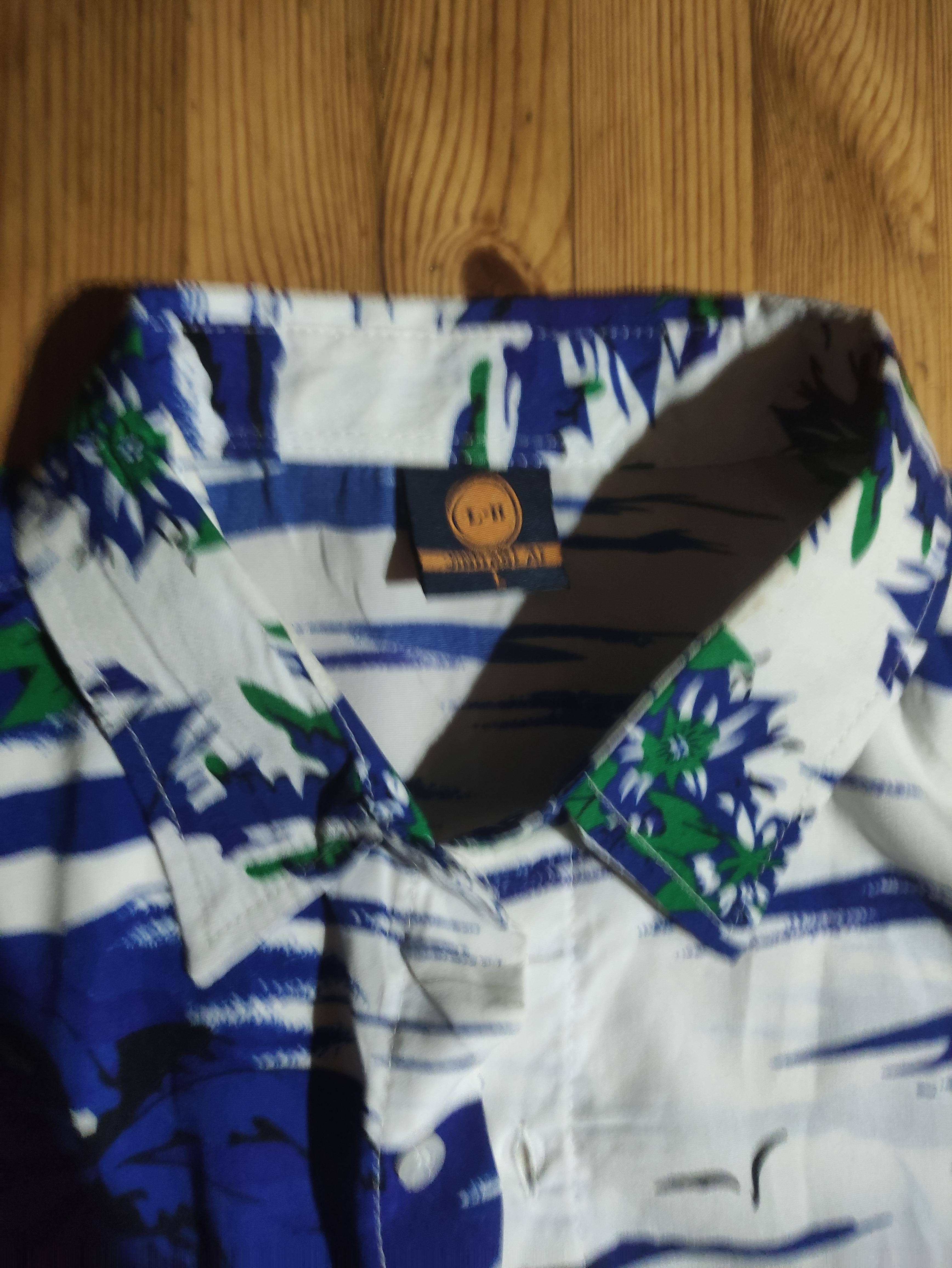 Camisa de palmeras